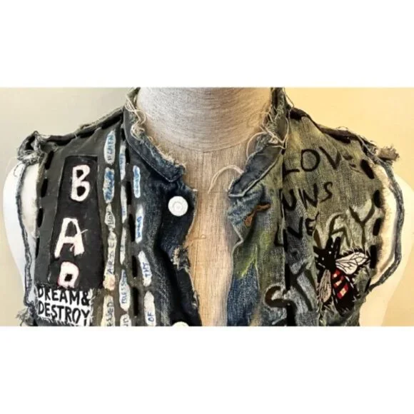 DREAM & DESTROY PUNK ROCK PATCH VINTAGE DENIM VEST M - Picture 12 of 13